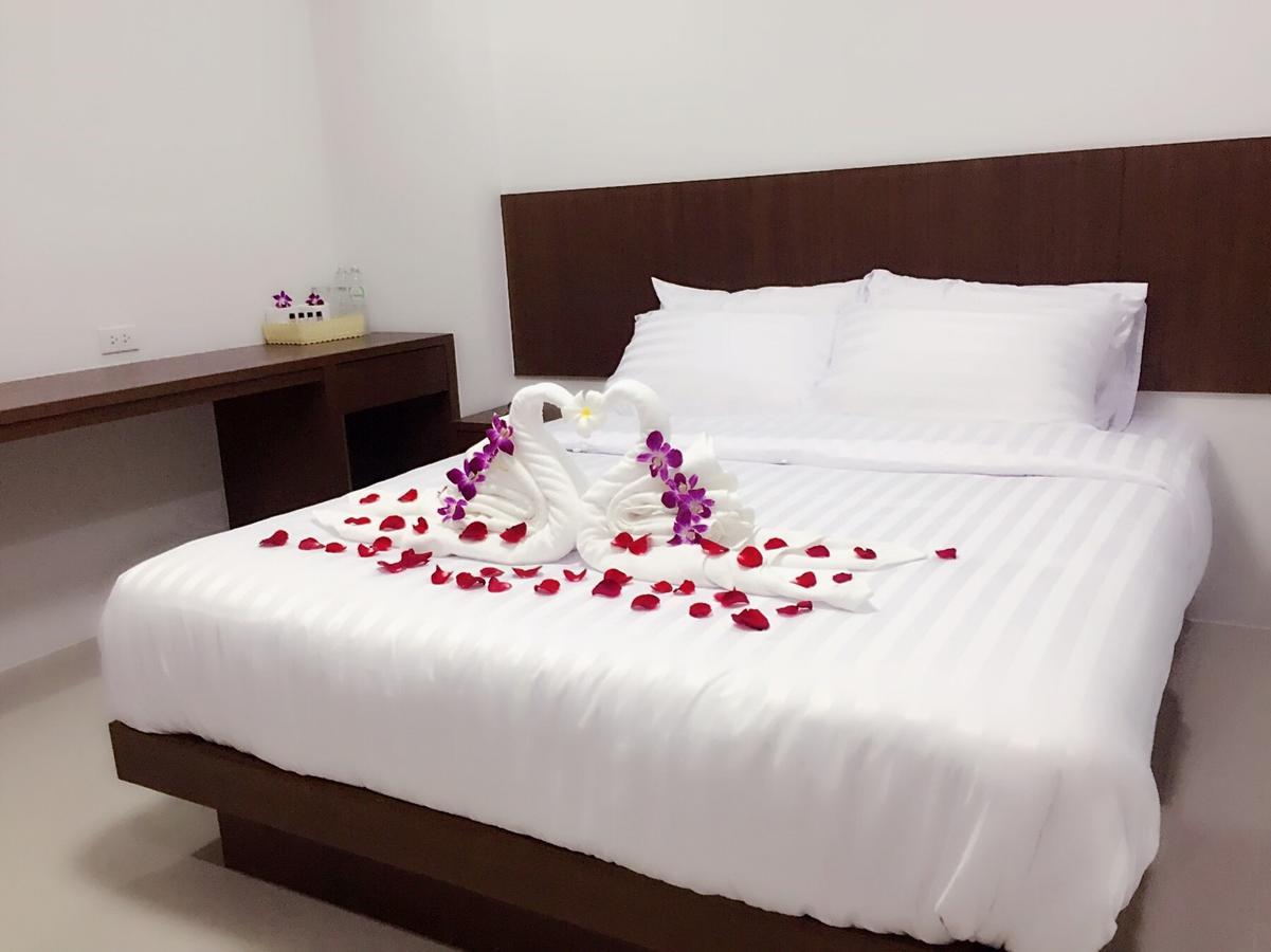 Nava Grand Hotel Rangsit Exterior photo