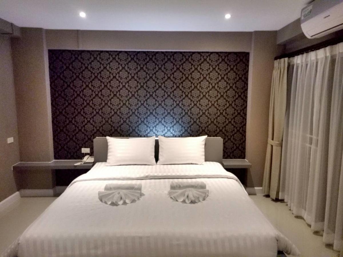 Nava Grand Hotel Rangsit Exterior photo