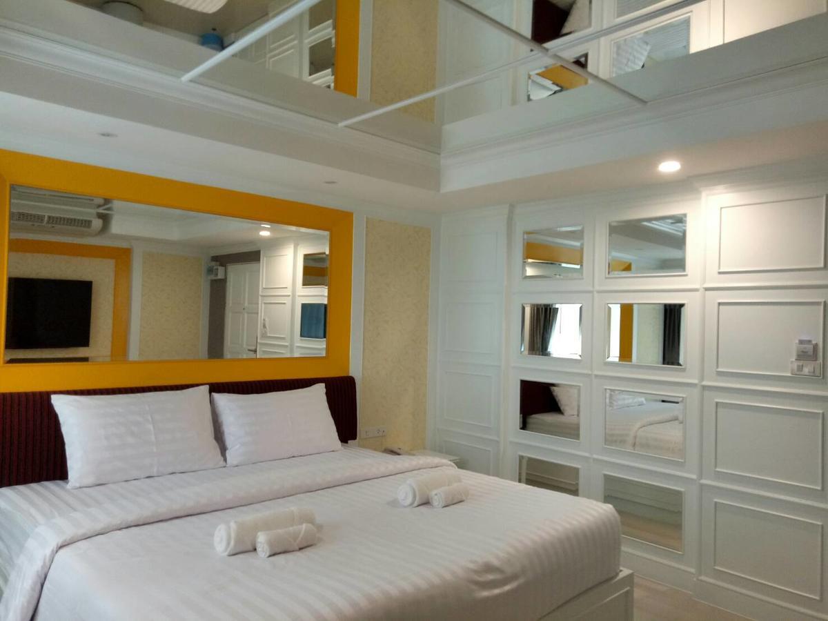 Nava Grand Hotel Rangsit Exterior photo