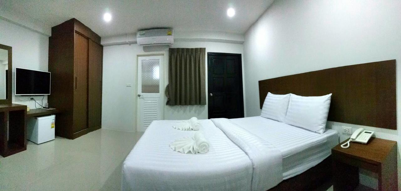 Nava Grand Hotel Rangsit Exterior photo
